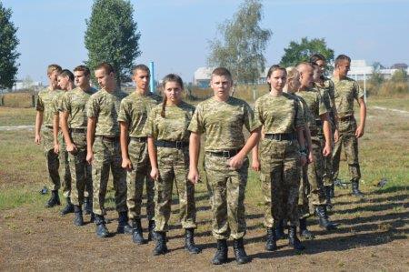 Посвята у члени військово-патріотичного об'єднання "Захисник України"