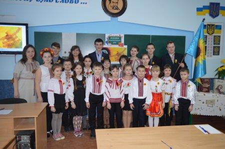 Участь учнів колегіуму у VII Всеукраїнській українознавчій грі "Соняшник"