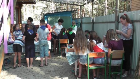 Перший день роботи англомовного табору "Поліглот" для учнів 6-9 класів